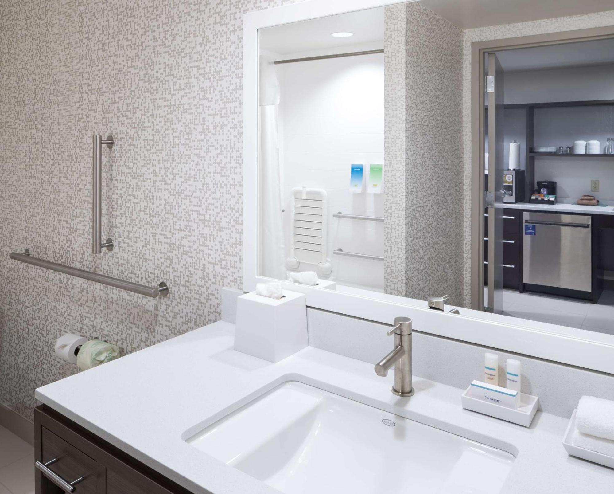 Home2 Suites By Hilton Fort Worth Cultural District Εξωτερικό φωτογραφία